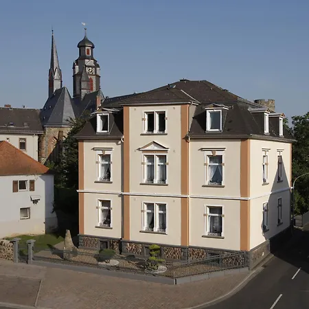 Hessischer Hof 3*