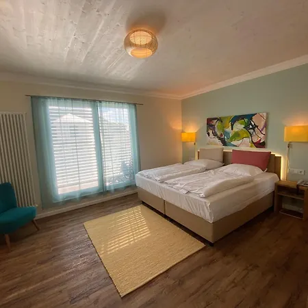 Hessischer Hof 3*